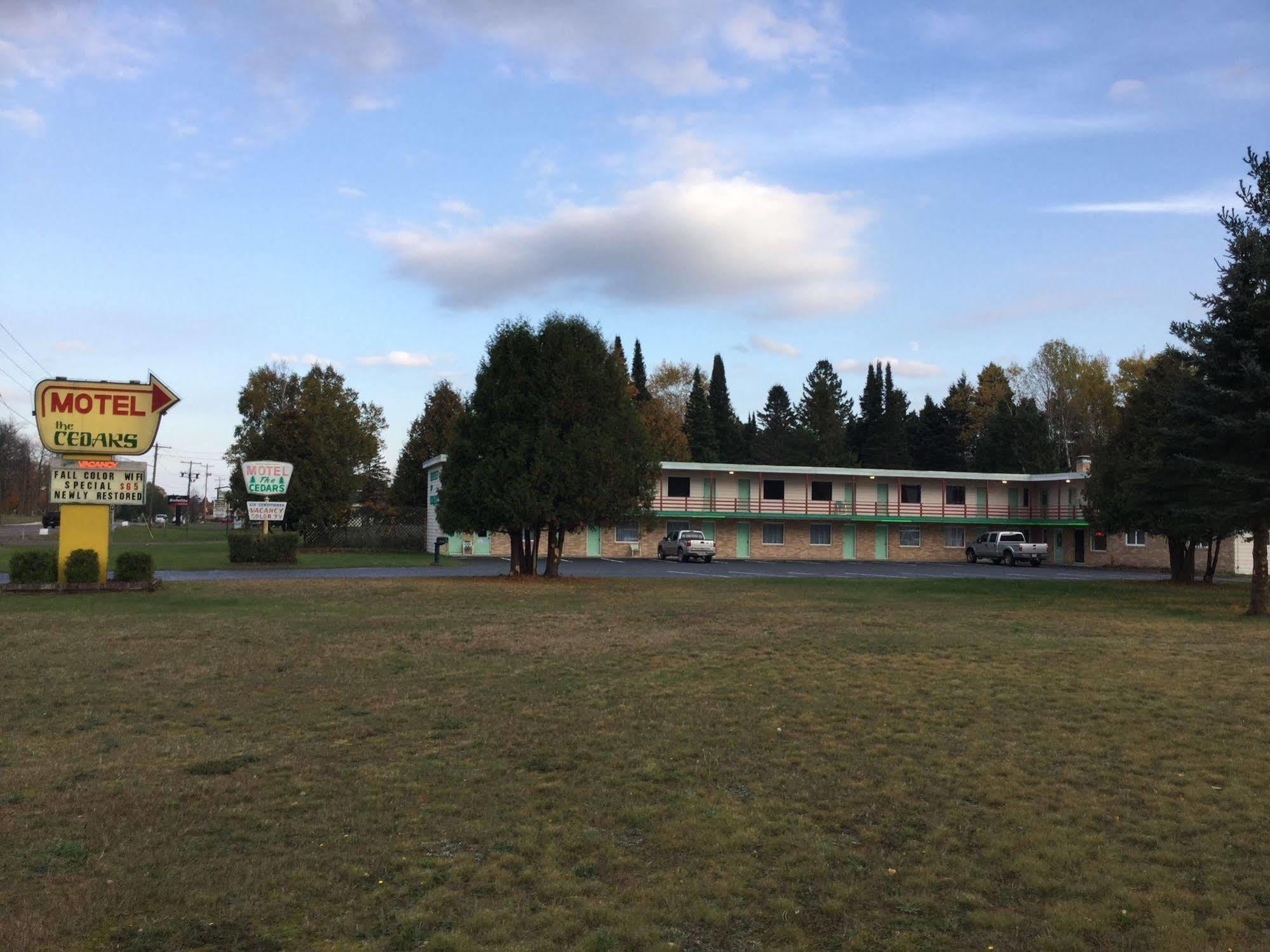 Cedars Motel Ironwood Exterior foto